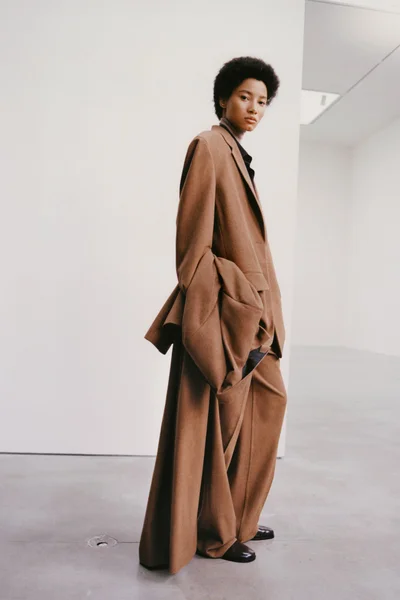 Look 27